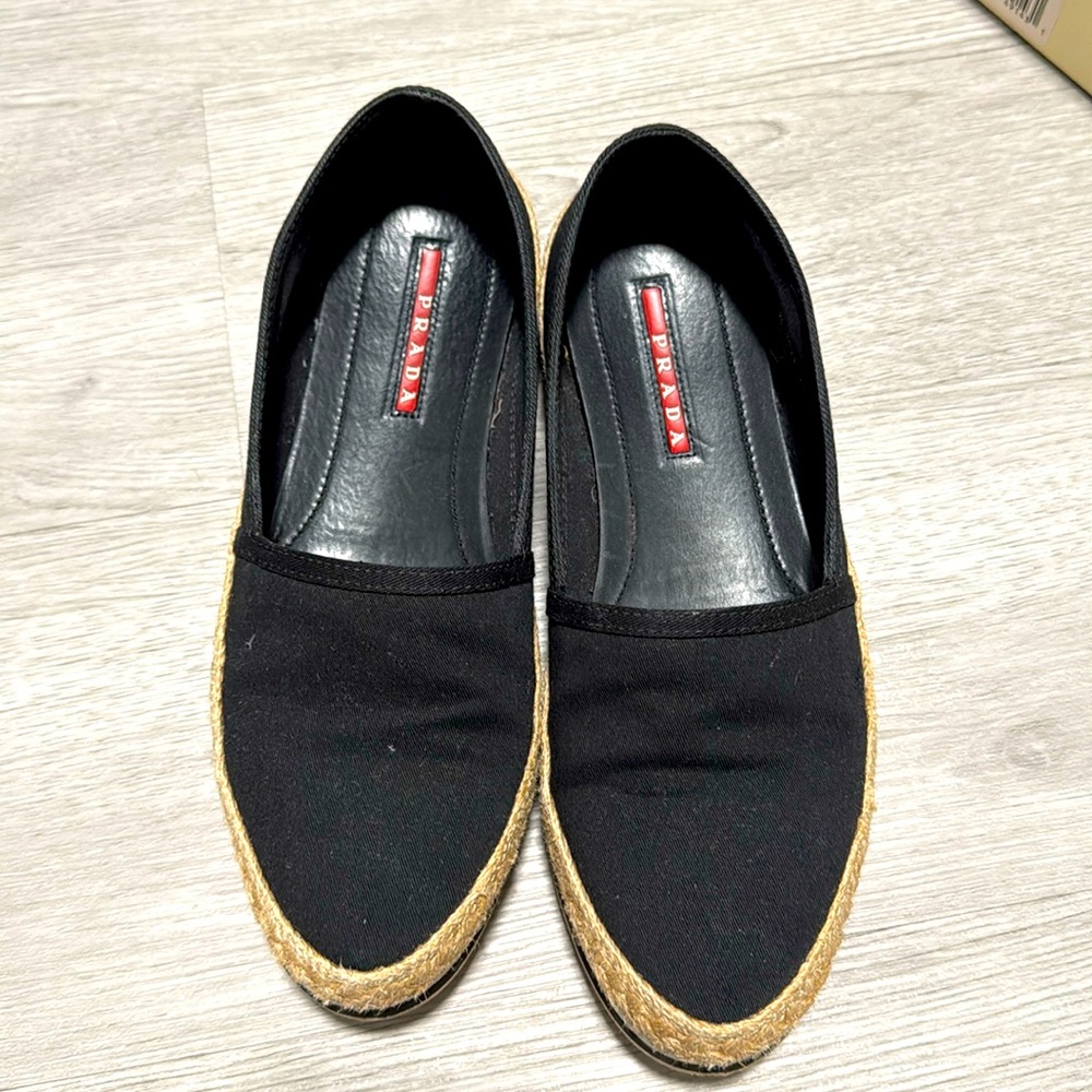 Women Prada shoe